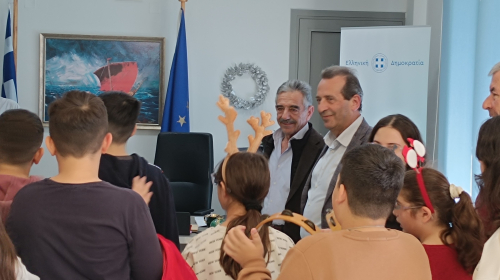 Παραδοσιακά Κάλαντα στον Δήμαρχο Χερσονήσου