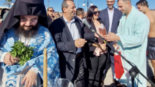 Πλήθος κόσμου στις τελετές Αγιασμού των υδάτων στον Δήμο Χερσονήσου