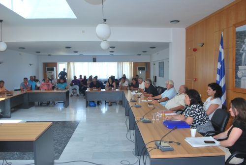 Ευρεία σύσκεψη για τη δακοκτονία στο Δήμο Χερσονήσου