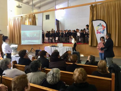 Ηλικιωμένοι και παιδιά γιόρτασαν την επέτειο του Πολυτεχνείου