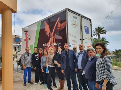 'Καλάθια Αγάπης' για το πασχαλινό τραπέζι