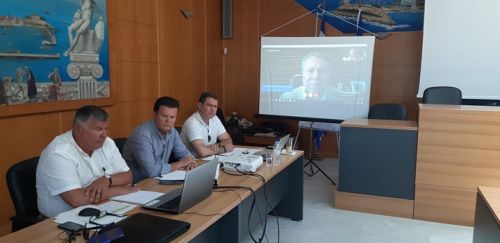 Ευρεία σύσκεψη με φορείς για επανεκκίνηση της τουριστικής αγοράς