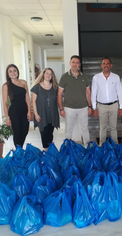 Χορηγία τροφίμων σε άπορες οικογένειες από το Εκπαιδευτήριο Junior Academy - Χερρονάσιος Σχολή