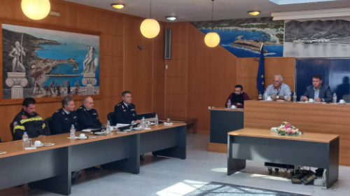 Ευρεία σύσκεψη παρουσία του Αστυνομικού Διευθυντή Ηρακλείου για την επίλυση προβλημάτων καθημερινότητας στο Δήμο Χερσονήσου
